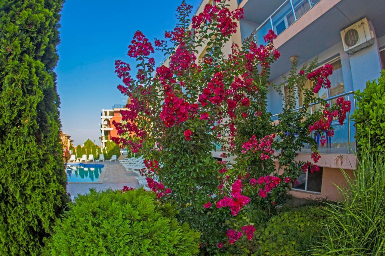 Anthony Complex Aparthotel Sveti Vlas Exterior photo